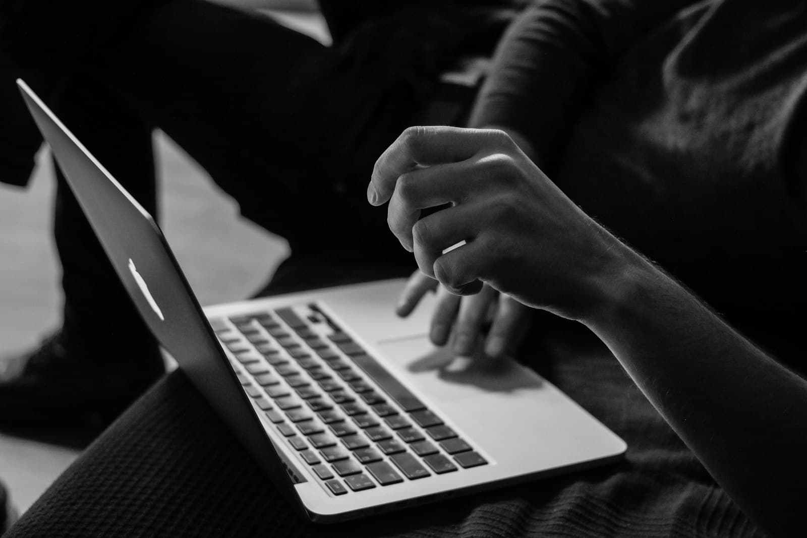 Managing PRNG Keys in JAX
